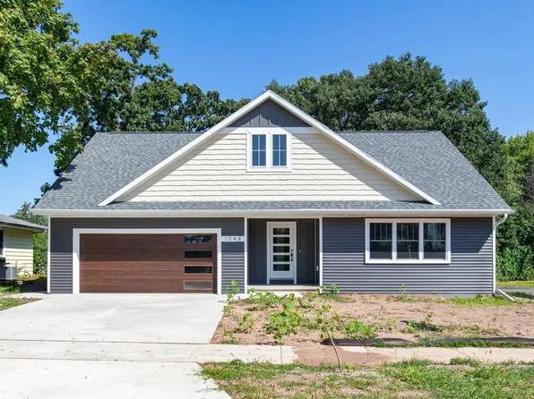 1048 Taft Ave, Oshkosh, WI 54902