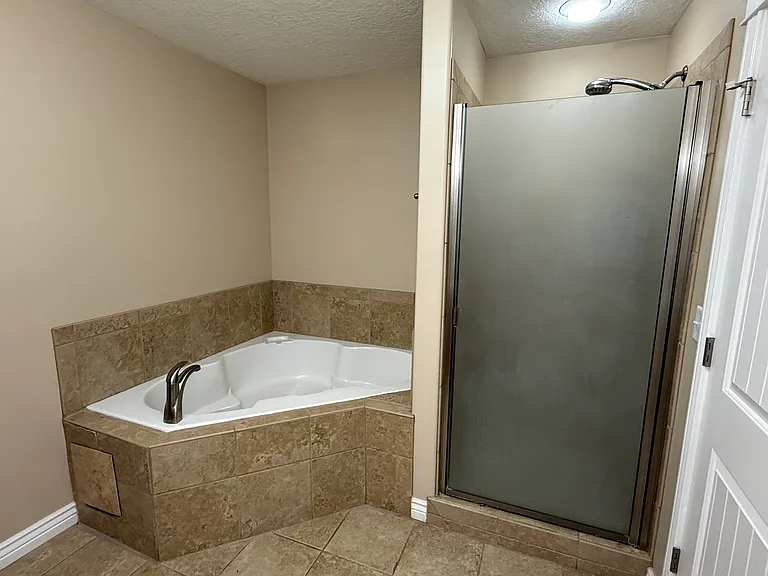 1361 E Mossy Springs Ln — Photo 13