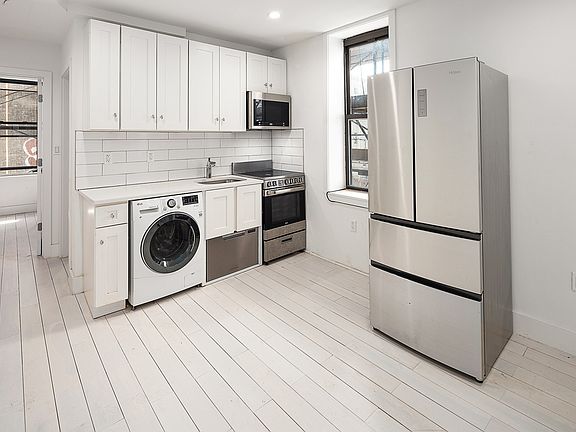 2nd image of 94 Avenue A #D3