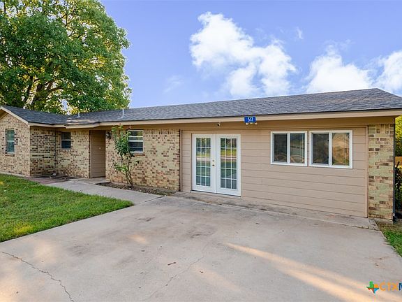 3rd image of 517 County Road 4876
