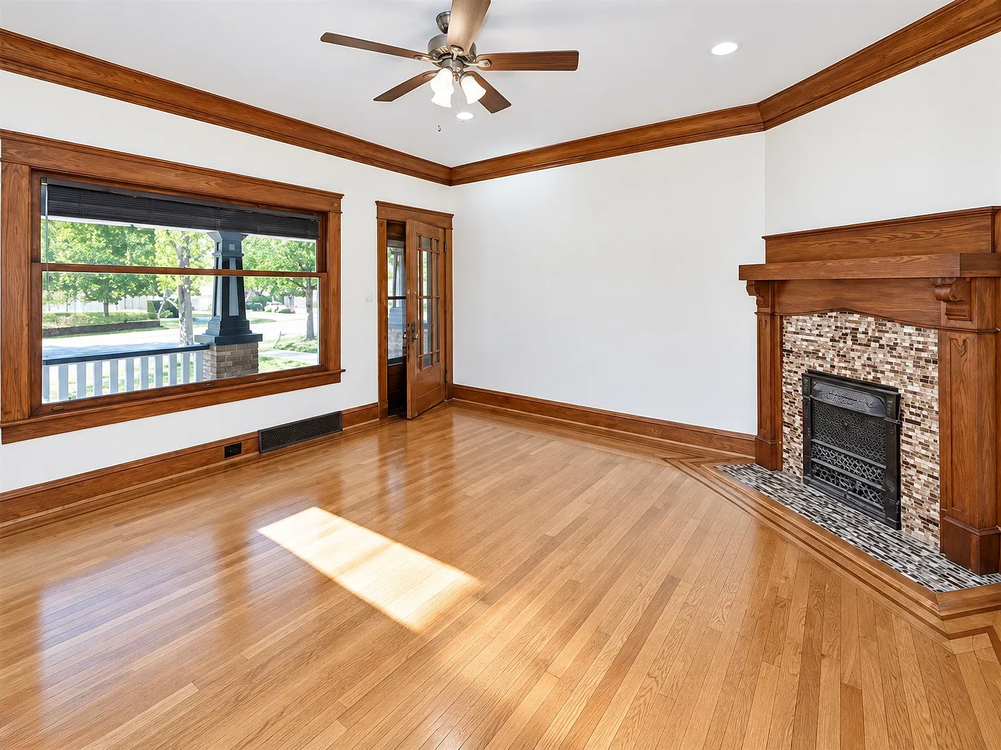3 bed, 1.5 bath, 1709 sqft, $1,800 — Photo 4