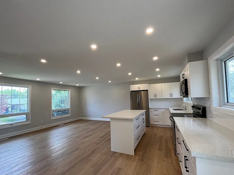 26 Oren Blvd #MAIN — Photo 11
