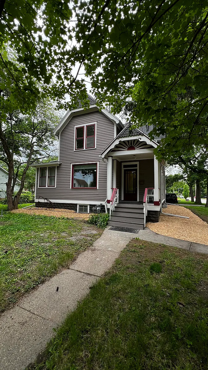Building Photo - 721 Clark Ave