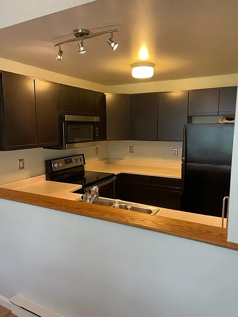 11 Sadler Drive - 11 — Photo 4