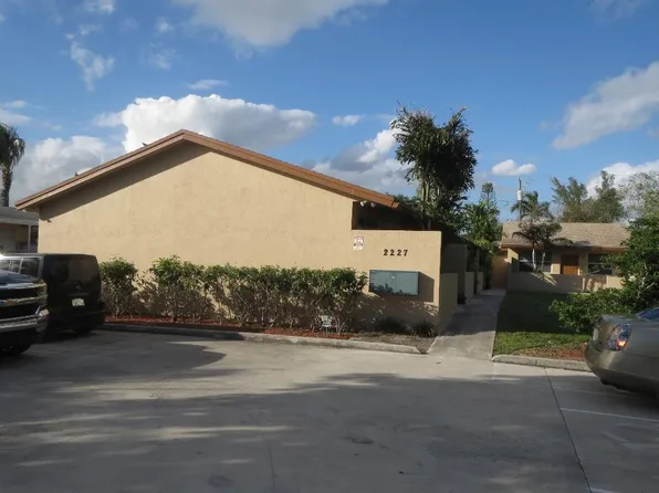 2227 Monroe St #0, Hollywood, FL 33020