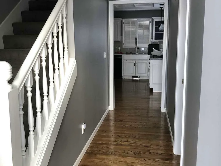 2206 Greenbrier Dr — Photo 17