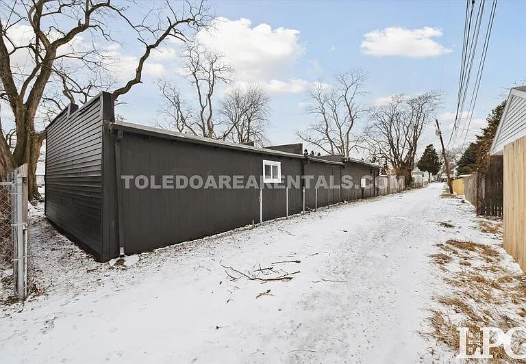 2129 Nevada St — Photo 22