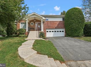 5905 McKinley St, Bethesda, MD 20817