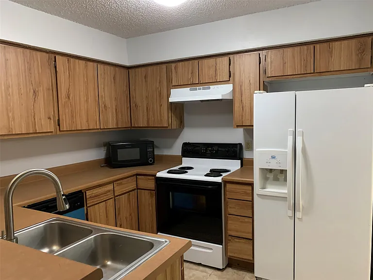 13002 Leader St #1/904 — Photo 4