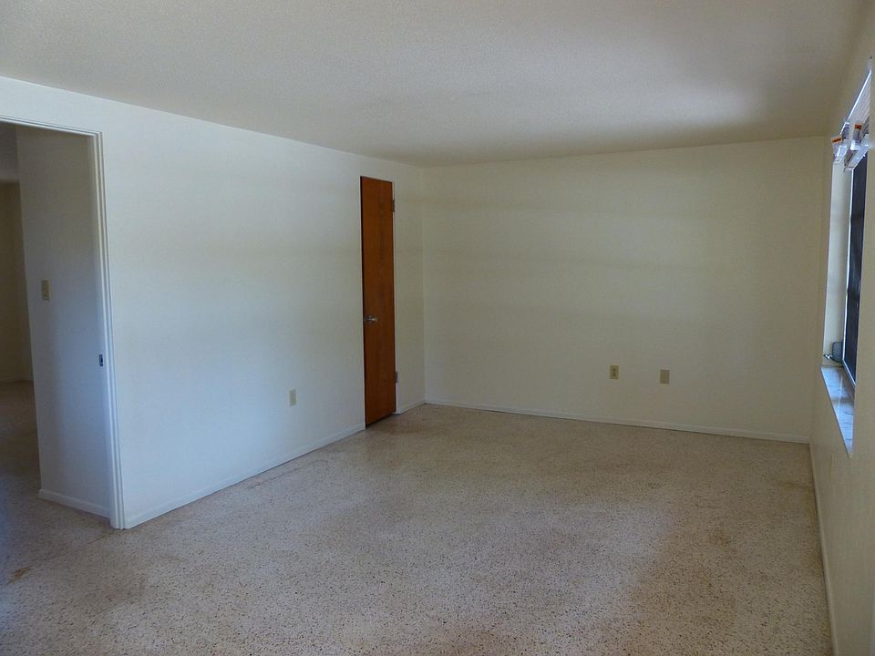 1st image of 2828 Lynnhurst St
