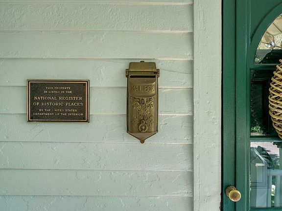 5th image of 316 W Elm St