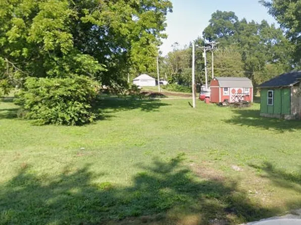 807 N Washington Ave, Chanute, KS 66720