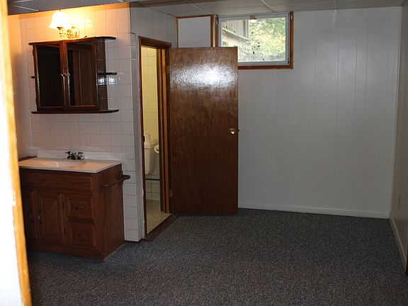 3rd bed and bath