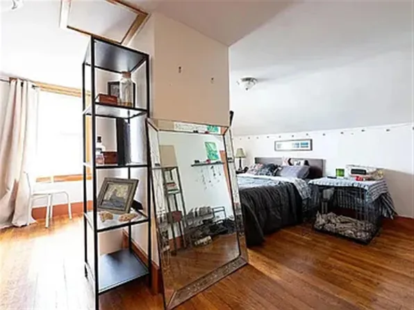 17 Montgomery St, Cambridge, MA