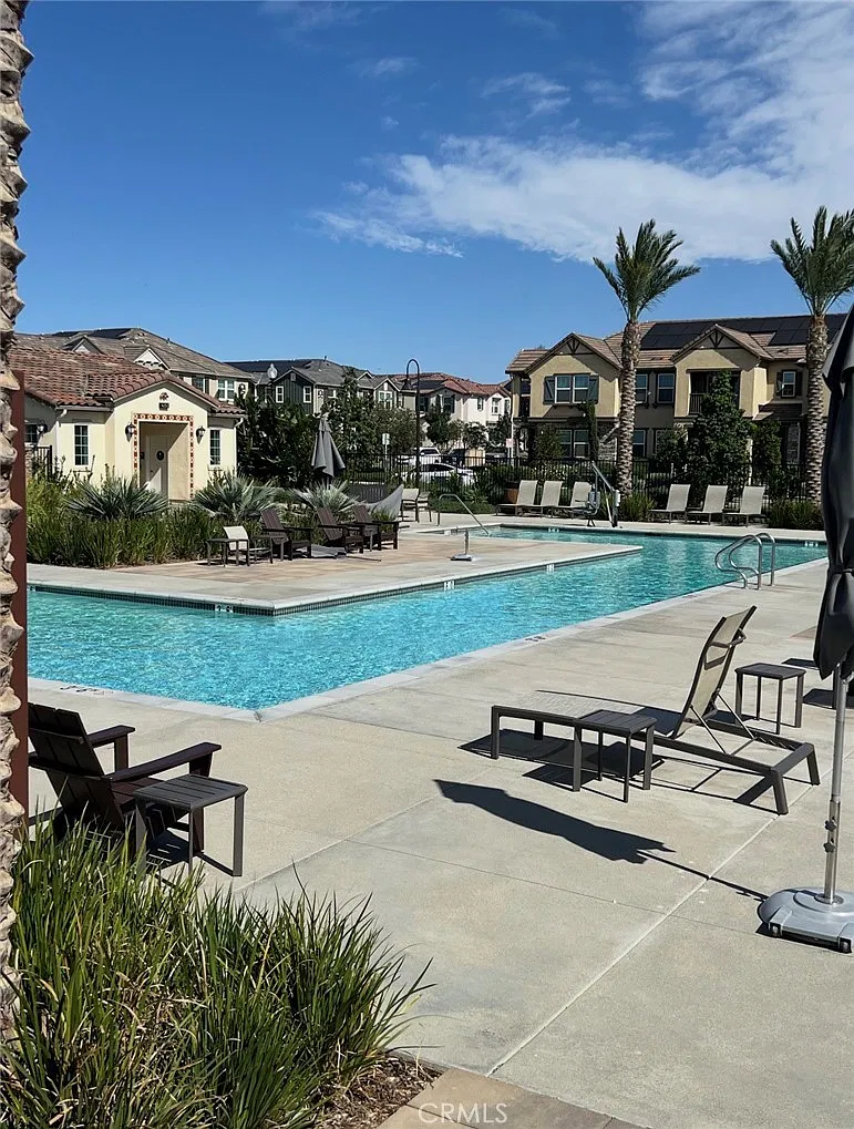 2 bed, 1194 sqft, $3,000 — Photo 1