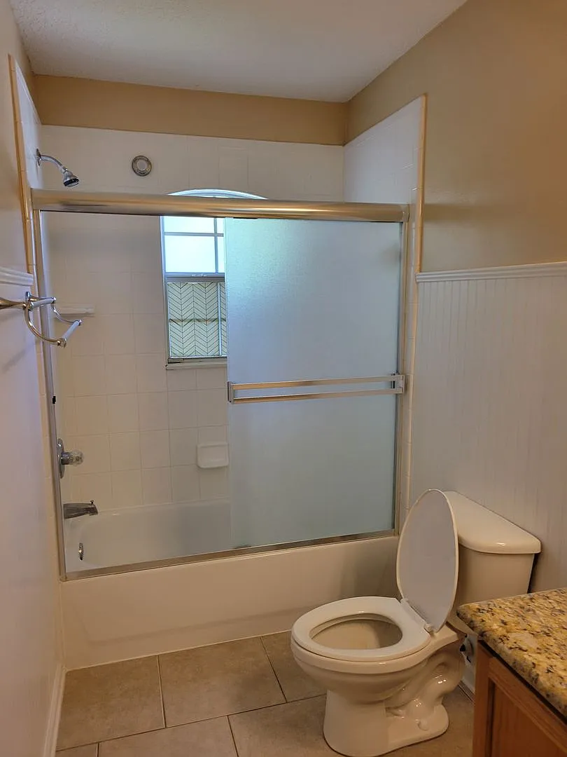 7621 Crosstree Ln — Photo 3