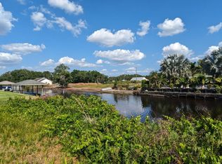 143 Bougainvillea St NE, Lake Placid, FL 33852