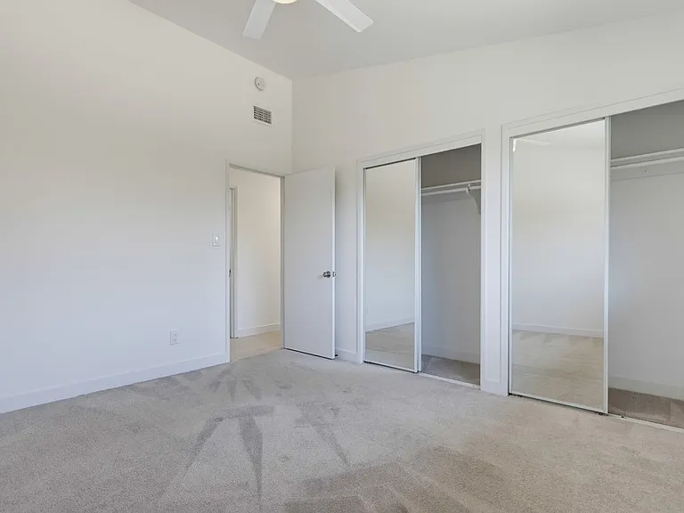 4996 Mount Almagosa Dr — Photo 31
