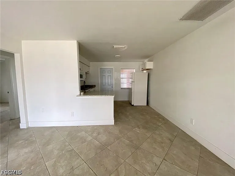 4819 Marine Dr #1 — Photo 6
