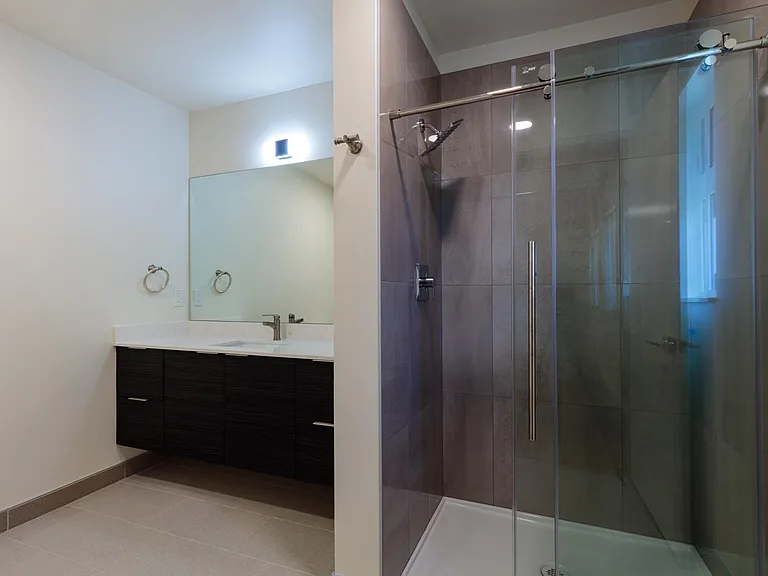 9040 NE Juanita Dr #304 — Photo 7