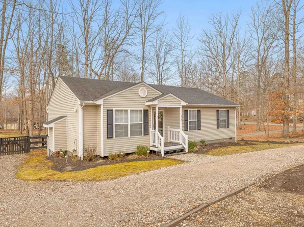 618 Jefferson Dr, Palmyra, VA 22963