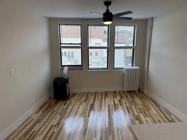 24-26 N Dean St #5 — Photo 3