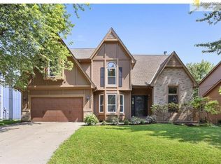 14621 S Kaw Dr, Olathe, KS 66062