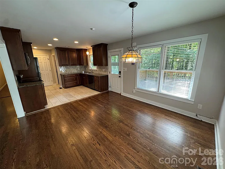 219 Lark Field Dr — Photo 11