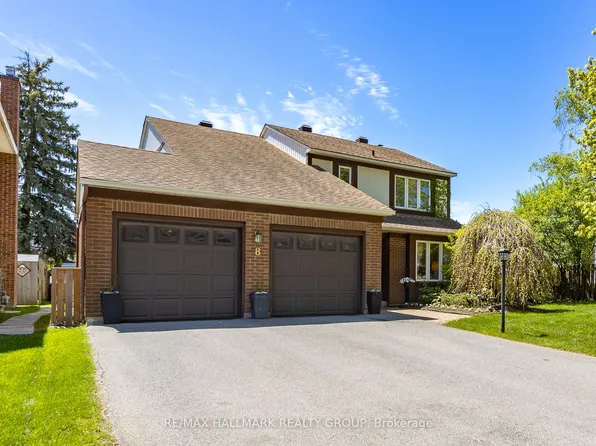8 Trotting Way, Ottawa, ON K2M 1B2