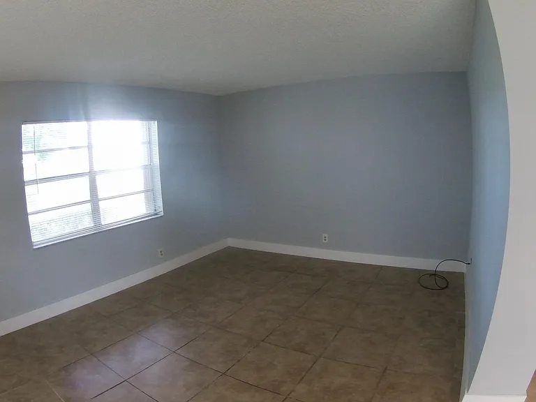 258 Normandy F — Photo 4