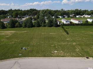 18 Parkview Dr, Eureka, IL
