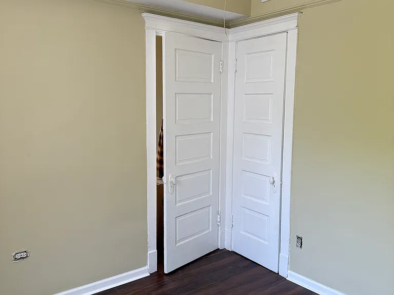 6556 S Rhodes Ave — Photo 10
