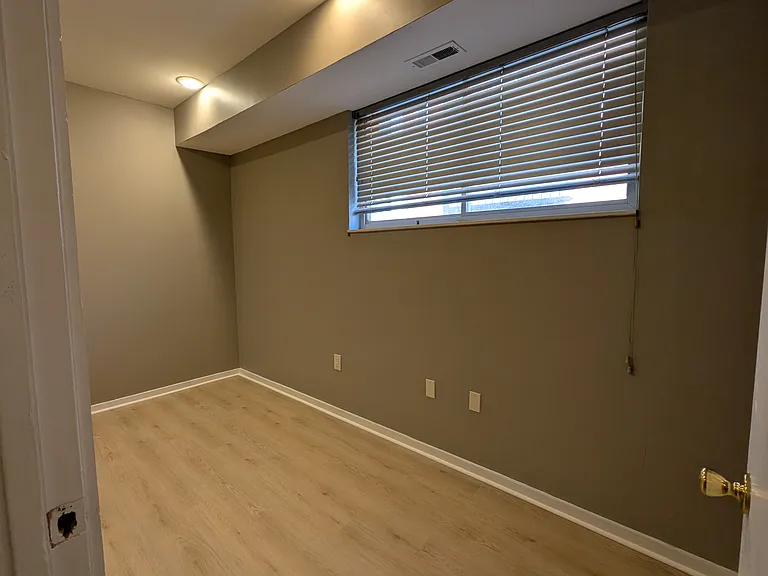 2200 N Sydenham St #1R — Photo 10