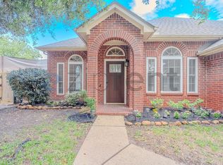 8207 Fairgrove Park Ct, Houston, TX 77095
