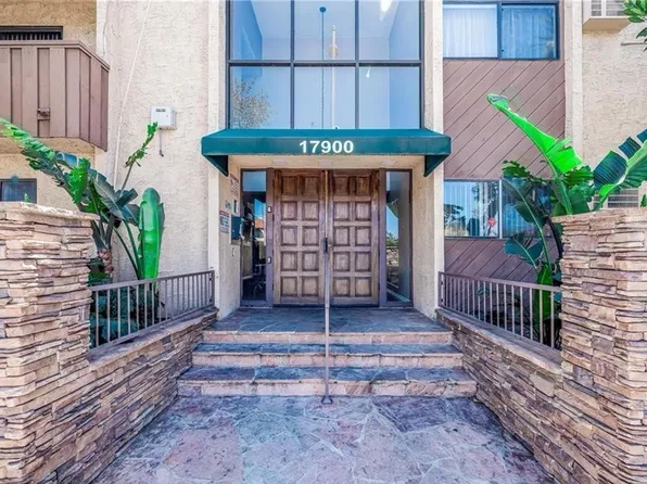 17900 Sherman Way, Los Angeles, CA