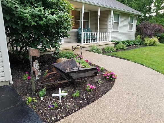 2nd image of 2491 Pumpkin Vine Rd SE