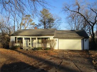 1812 Eider Ct, Saint Louis, MO 63133