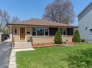 202 E Oak St, Villa Park, IL