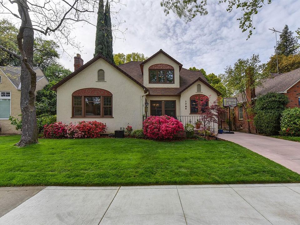 1st image of 1720 Berkeley Way