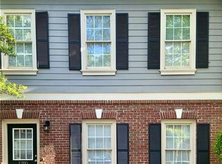 1285 Harris Commons Pl, Roswell, GA 30076