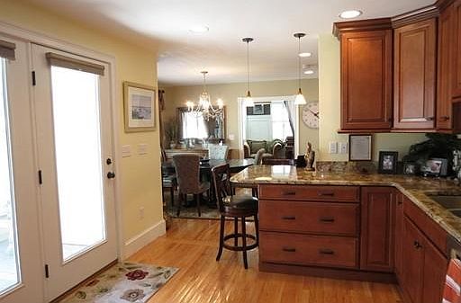 2nd image of 14 Vernon St