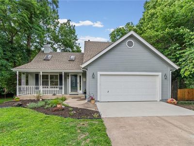 10526 N Central St, Kansas City, MO, 64155