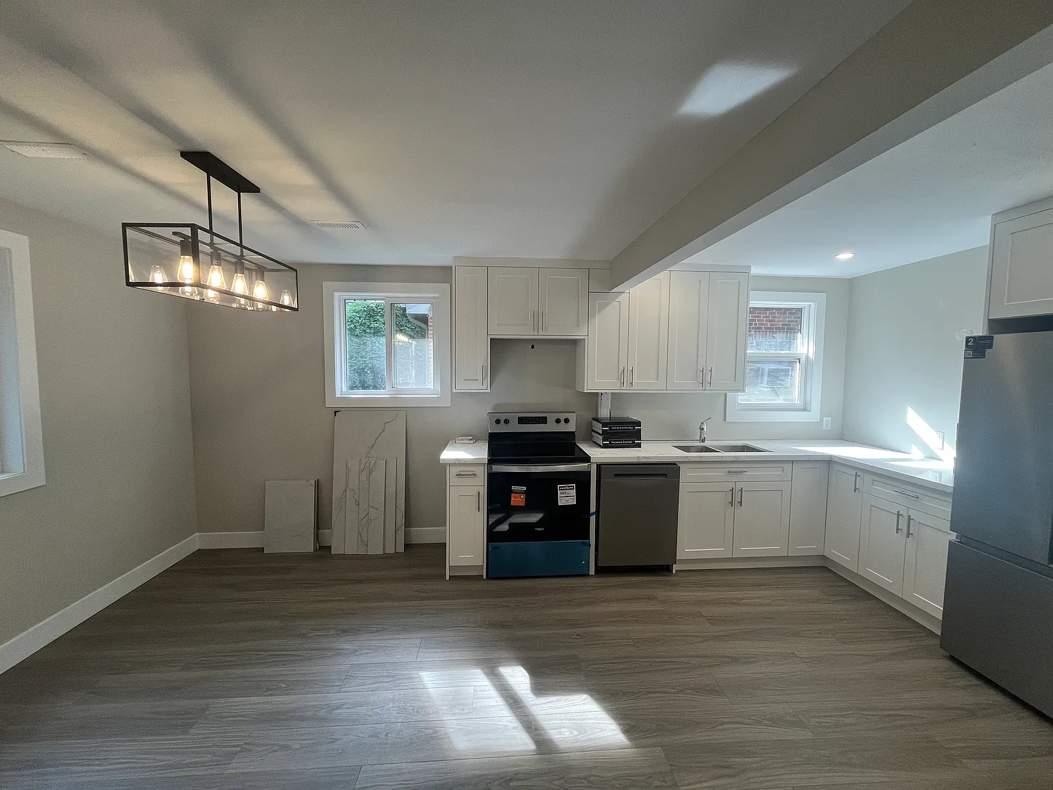 4 bed, $2,650 — Photo 4