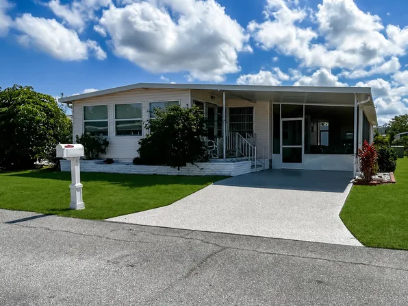 83 Azalea St #83A, Nokomis, FL 34275