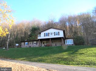 350 E Savory St, Pottsville, PA 17901