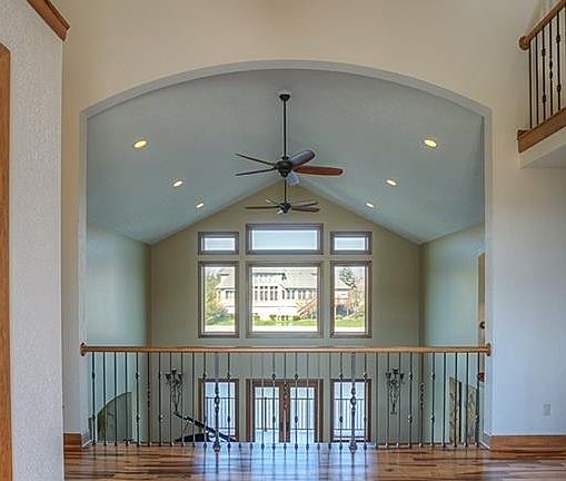 2nd image of 3501 Torrey Pines Dr