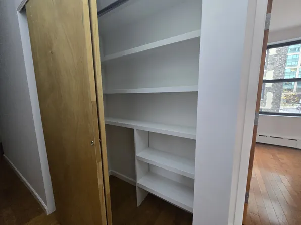 20 Thompson Street image 3 of 6