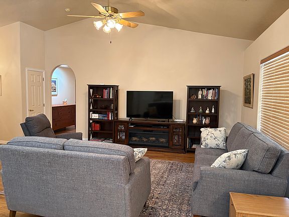 5th image of 210 N Mall Dr APT 129