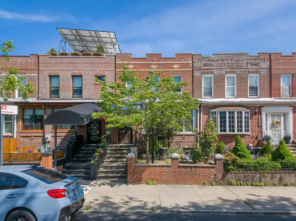 2359 35th St, Astoria, NY 11105