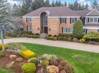 5 Blackberry Ln, North Caldwell Boro, NJ 07006